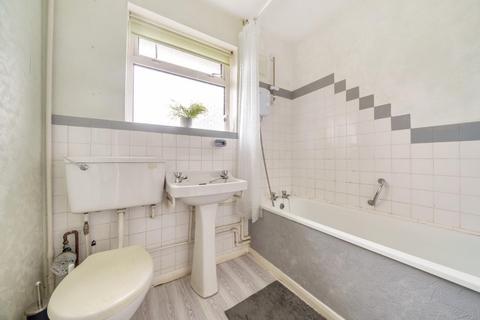 2b Bishops Close, Nettlestead, Maidstone, ME18 5ES