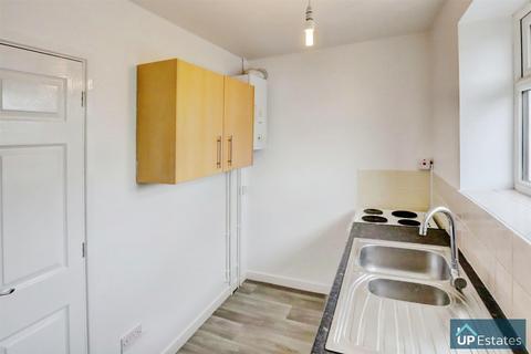 30a Tudor Road, Nuneaton, CV10 9EH