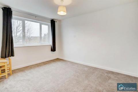 30a Tudor Road, Nuneaton, CV10 9EH