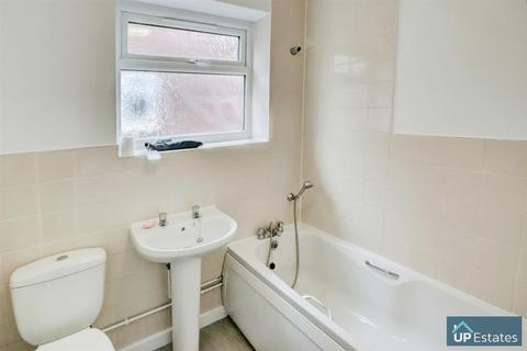 30a Tudor Road, Nuneaton, CV10 9EH