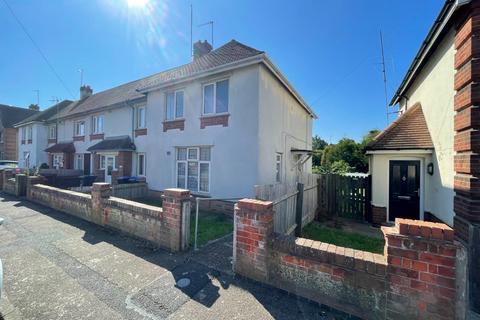 99 Raeburn Road, Northampton, NN2 7EP