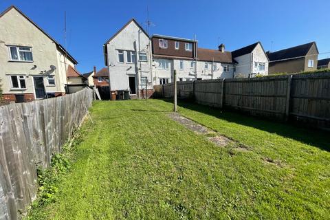 99 Raeburn Road, Northampton, NN2 7EP