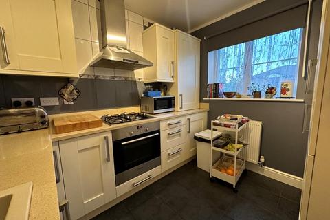 15 Darnell Way, Northampton, NN3 6RW