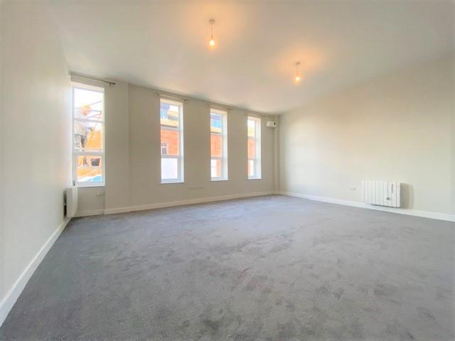 8 College Street 6.jpg