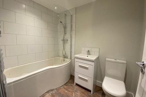 2 bedroom apartment to rent, College Street, NN1 2DH NN1