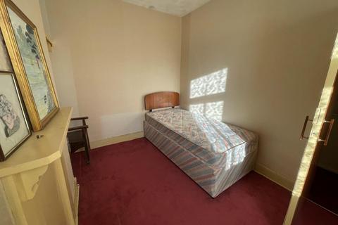 47 Thirlestane Road, Northampton, NN4 8HD