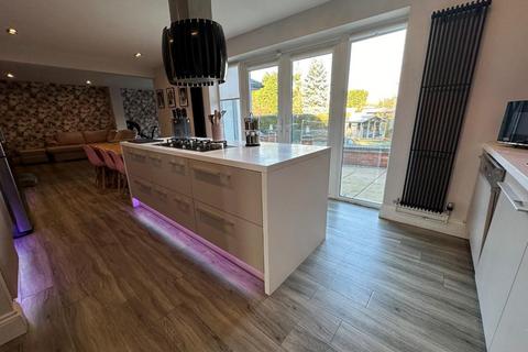 2 Gillsway, Northampton, NN2 8HU