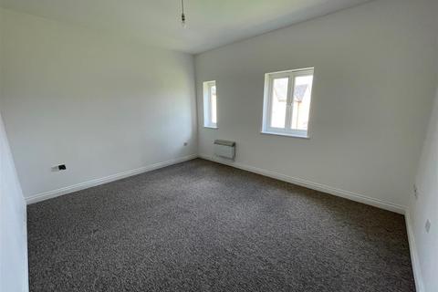 22 Brook View, Grange Park, Northampton, NN4 5DR