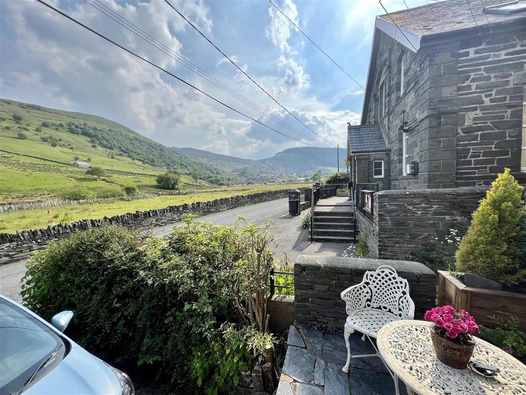 Dyfnant Terrace, Cwm Penmachno 3 bed house for sale £184,950