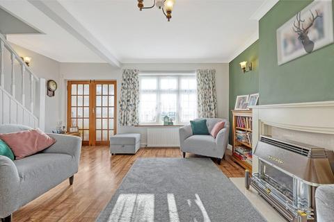 2 bedroom terraced house for sale - Hawkdene, Chingford E4