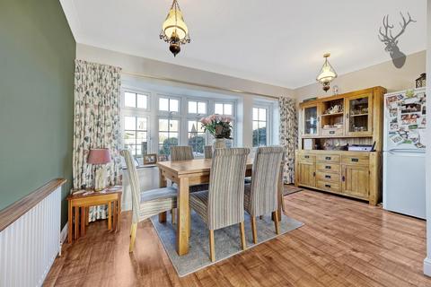 39 Hawkdene, London, E4 7PF