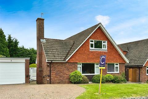 8 Robinsfield, Hemel Hempstead, HP1 1RW