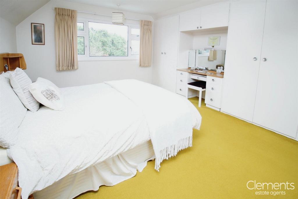 Bedroom 201 202.jpg