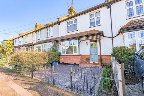 3 bedroom terraced house for sale, CHALKWELL PARK DRIVE, Leigh-On-Sea