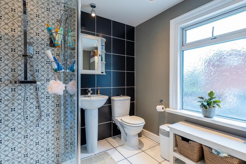 Bathroom-1.jpg
