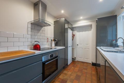 5 Cornwall Place, Leamington Spa, CV32 6DT