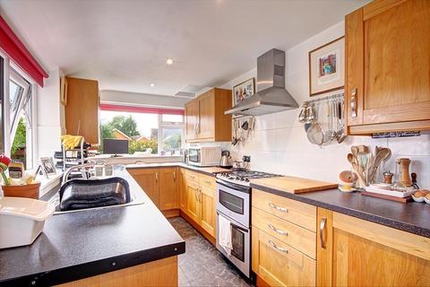 19 Badsey Lane, Evesham, WR11 3EX