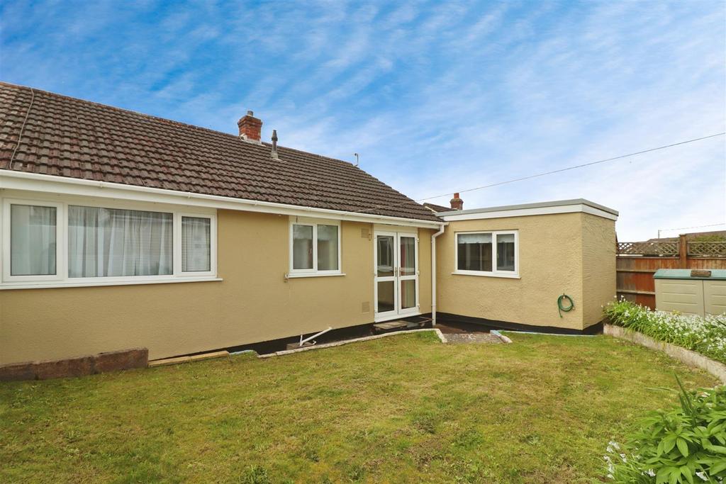 Chanters Hill, Barnstaple 2 bed semidetached bungalow for sale £274,000