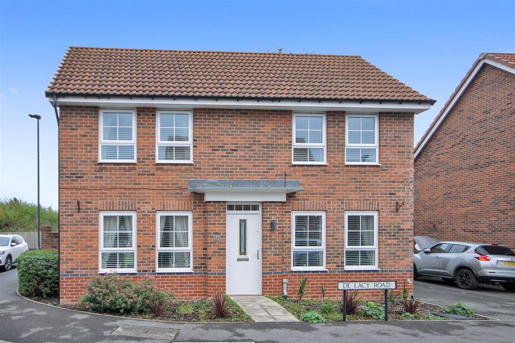De Lacy Road, Northallerton DL7 3 bed detached house £290,000