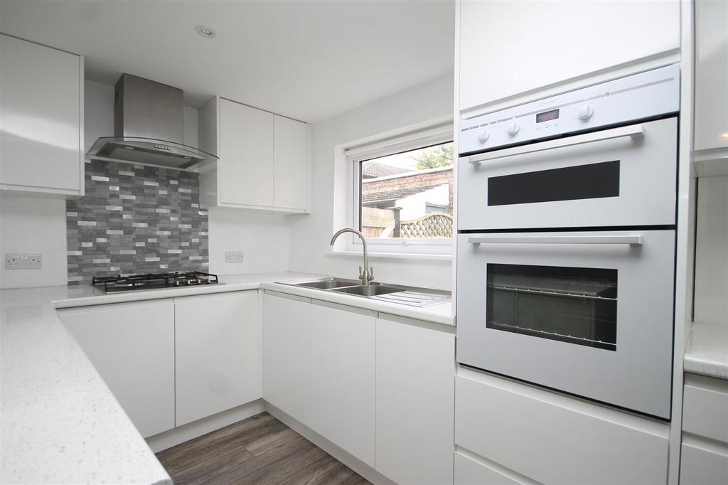 Kitchen dining room