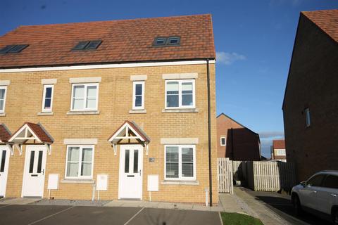 3 bedroom townhouse for sale - Friars Close, Northallerton DL6