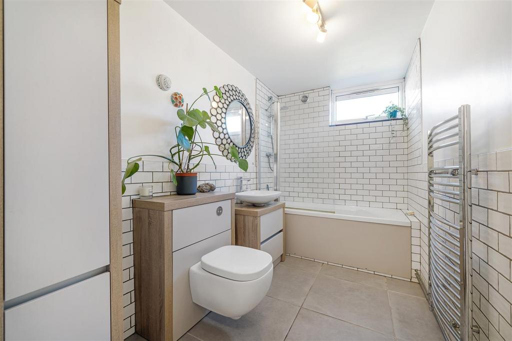 59 Queen Adelaide Road-11.jpg