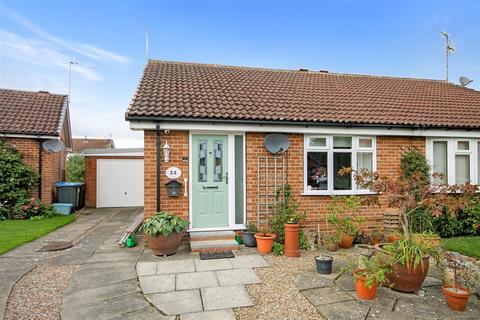 2 bedroom semi-detached bungalow for sale, Favenfield Road, Thirsk YO7