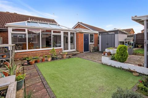 2 bedroom semi-detached bungalow for sale, Favenfield Road, Thirsk YO7