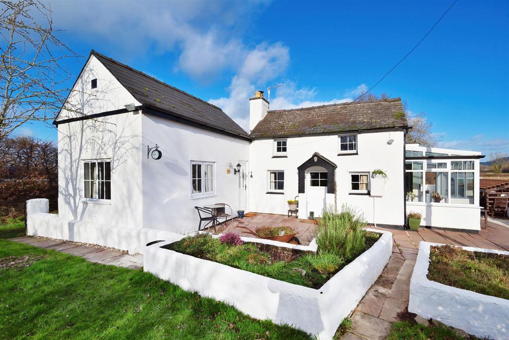 StauntonOnWye, Herefordshire 2 bed detached house for sale £325,000
