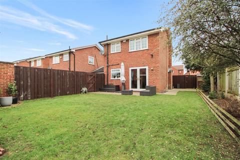 3 bedroom detached house for sale, Manor Close, Topcliffe YO7