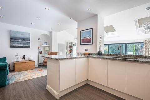 35 Cairns Road, Sheffield, S10 5NA