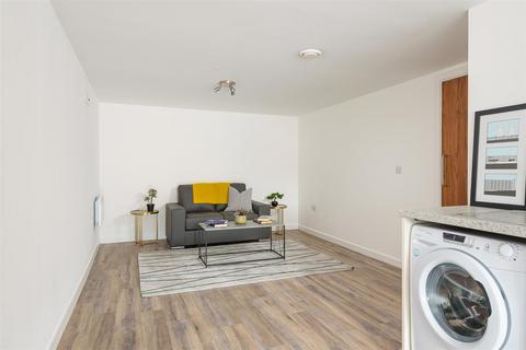 2 bedroom apartment to rent, West Street, City Centre S1