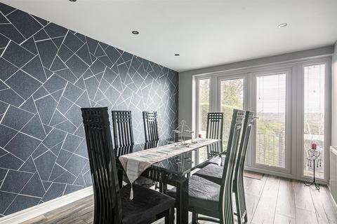 194 Westwick Road, Sheffield, S8 7BZ