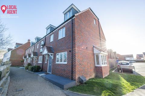 162 Ellingham View, Dartford, DA1 5UP