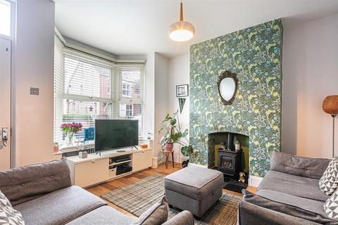 10 Bromwich Road, Sheffield, S8 0GF