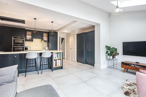 12 Cockshutt Road, Sheffield, S8 7DX