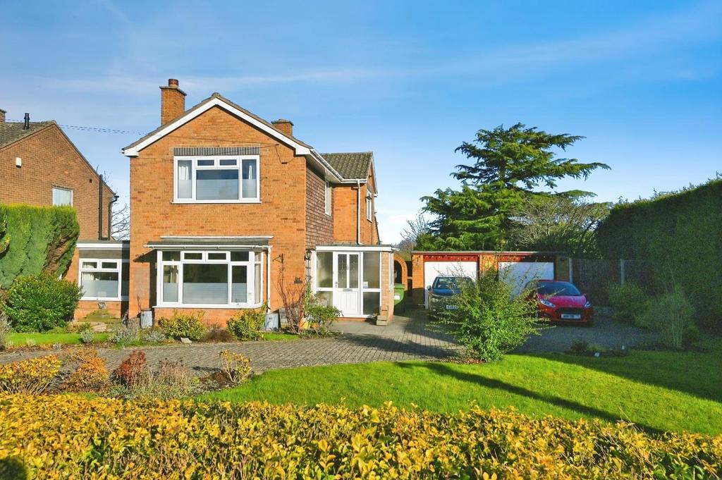 Browns Lane, Tamworth 3 bed detached house for sale £435,000