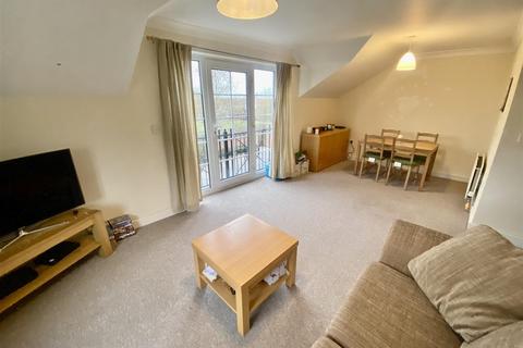 2 bedroom flat for sale, Elgar Close, Swindon SN25