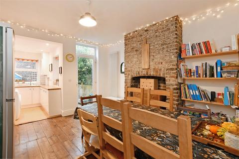 19 Belgrave Square, Sheffield, S2 4UN
