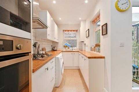 19 Belgrave Square, Sheffield, S2 4UN