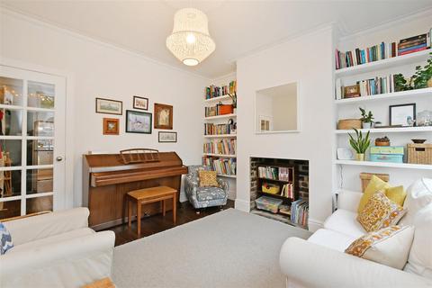 19 Belgrave Square, Sheffield, S2 4UN