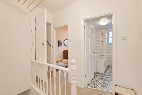 19 Belgrave Square, Sheffield, S2 4UN