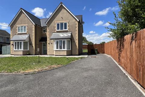 20 Elm Grove, Hirwaun, Aberdare, CF44 9TG