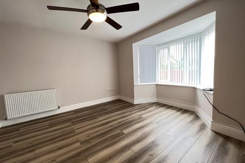 20 Elm Grove, Hirwaun, Aberdare, CF44 9TG