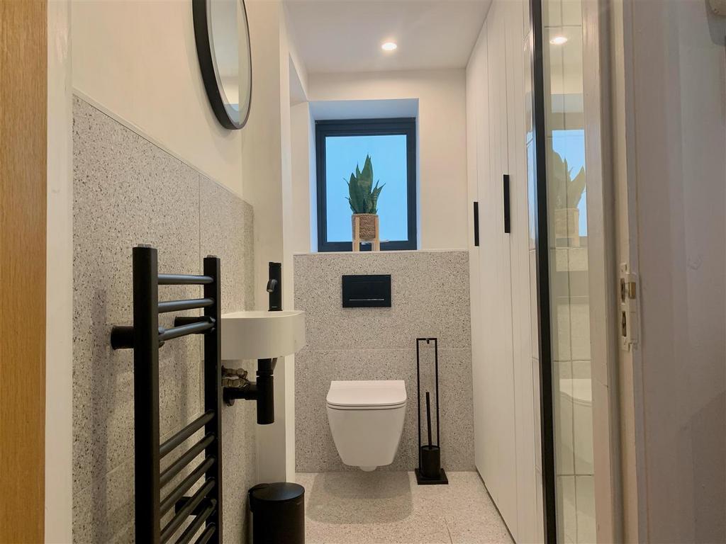 Shower.jpg