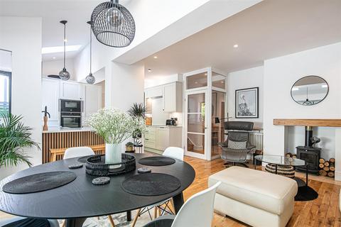 72 Bocking Lane, Sheffield, S8 7BH