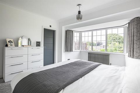35 Chorley Drive, Sheffield, S10 3RQ