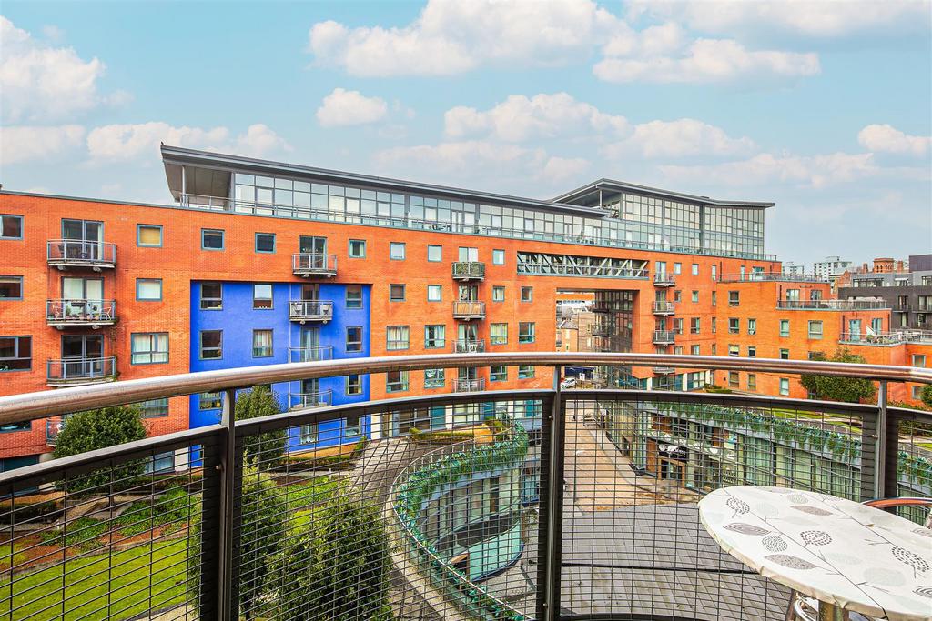 Fitzwilliam Street, City S1 2 bed apartment for sale £190,000