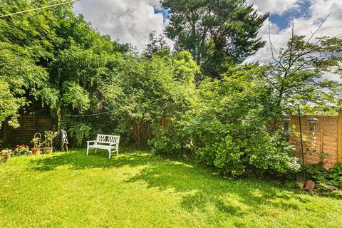 84 Brooklands Crescent, Sheffield, S10 4GG