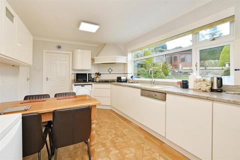 4 bedroom detached house for sale, Stumperlowe View, Fulwood S10